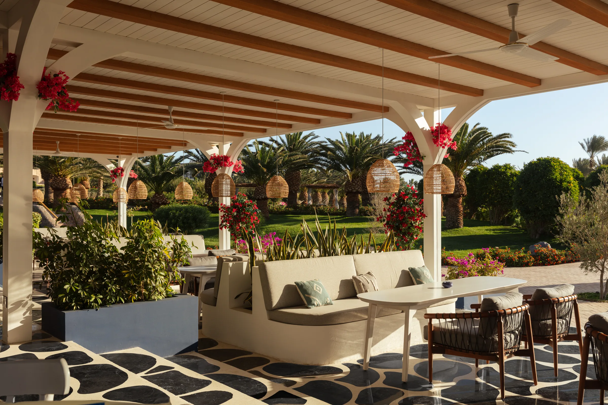 Fort Arabesque lobby view