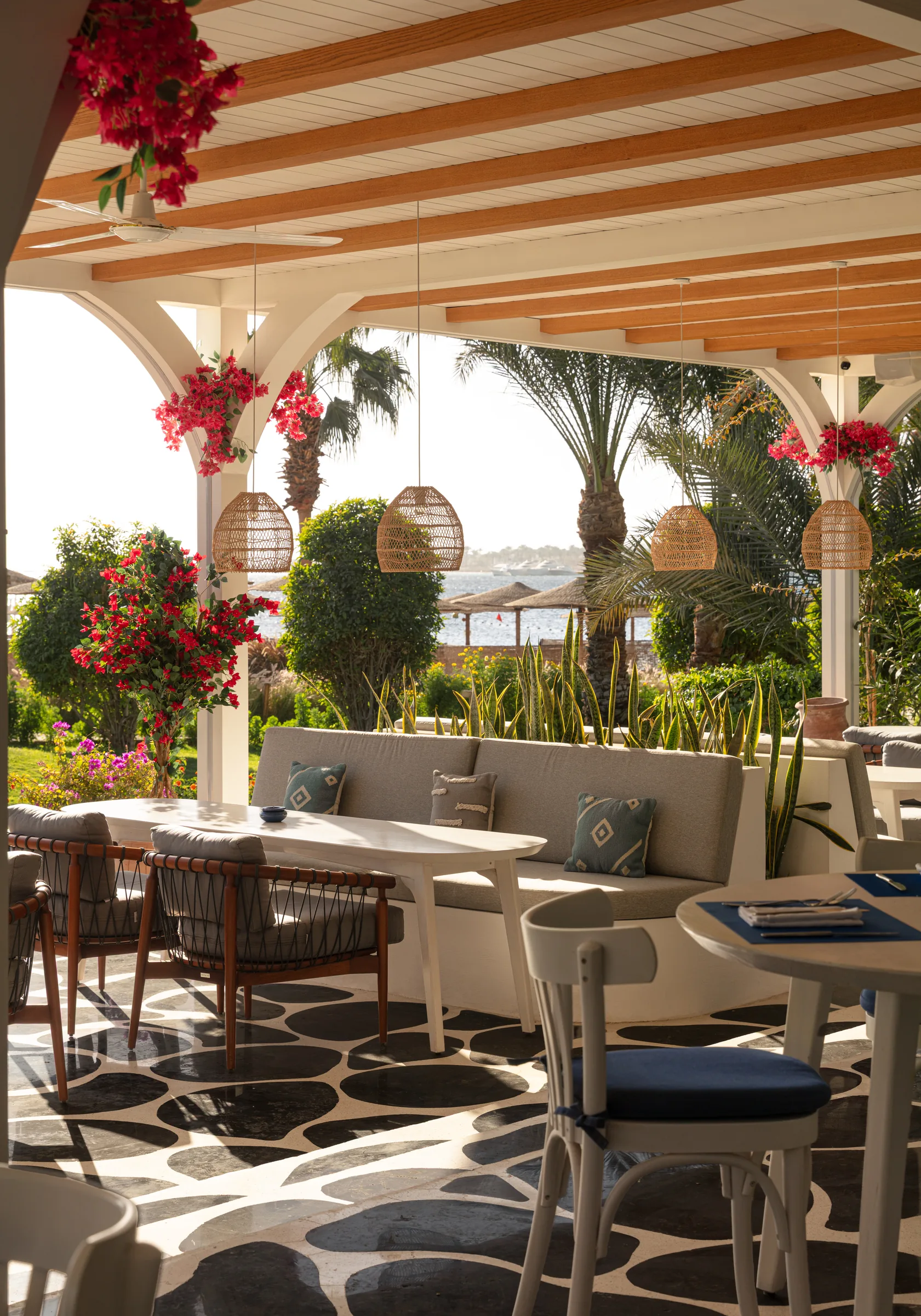 Fort Arabesque lobby view
